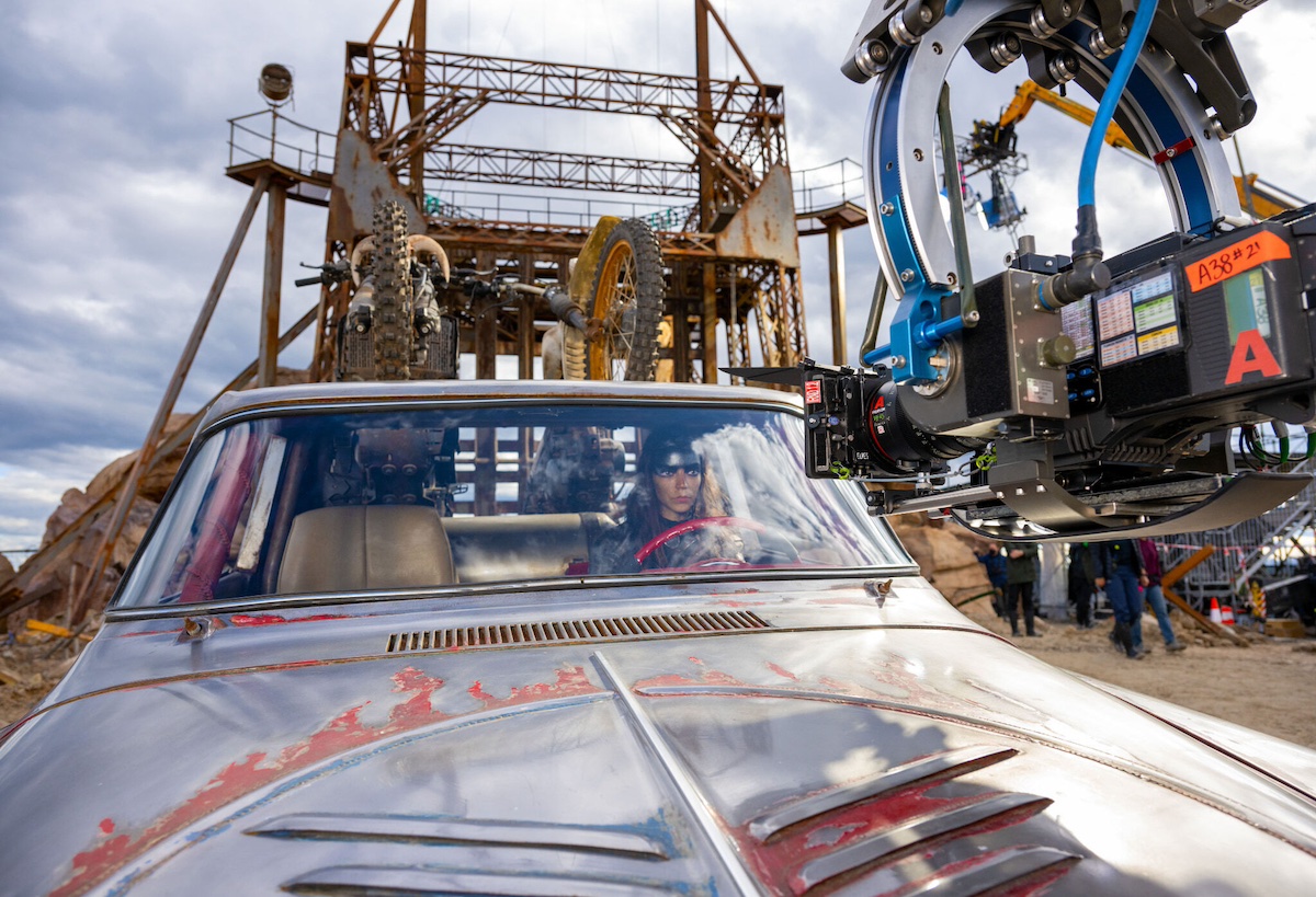 映画『マッドマックス：フュリオサ』にクレイジーな最狂ビークル145台—ジョージ・ミラー監督“ビークルはキャラクターを象徴”